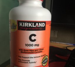 Vitamin C 1000mg Kirkland hộp 500 viên chính hãng của Mỹ